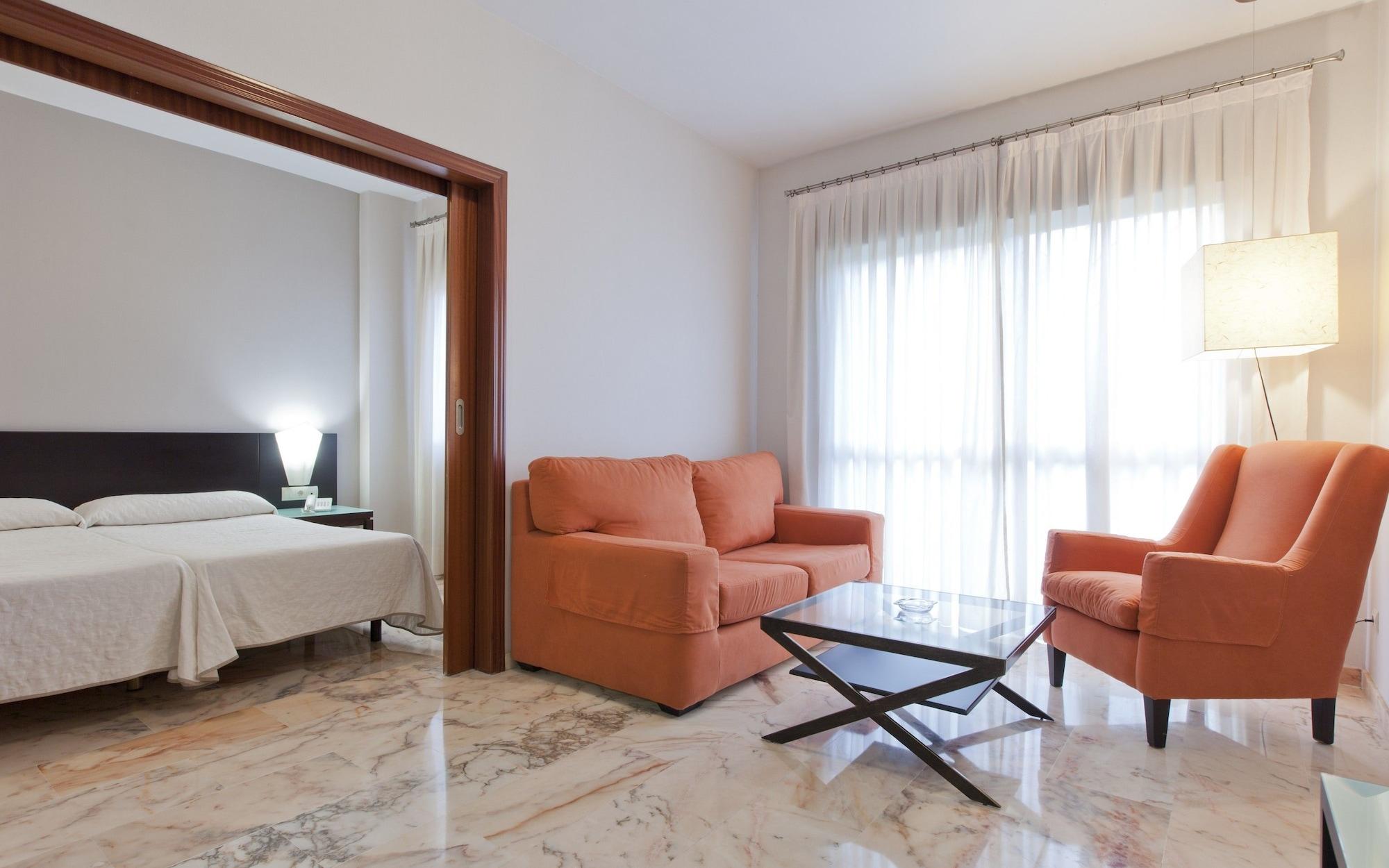 Apartamentos Vertice Bib Rambla Севилья Экстерьер фото