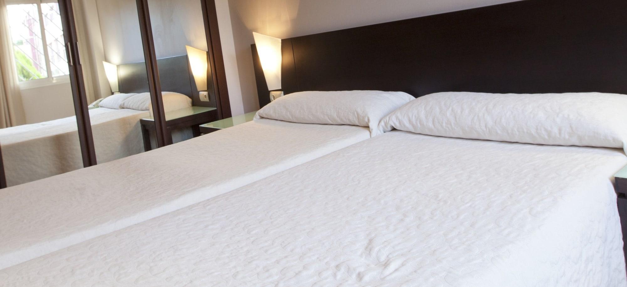 Apartamentos Vertice Bib Rambla Севилья Экстерьер фото