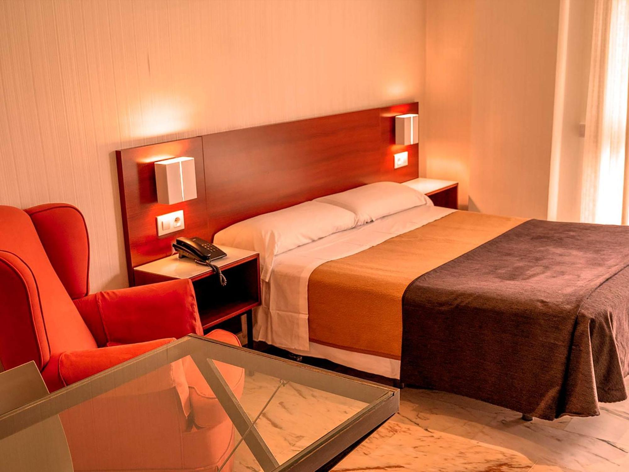 Apartamentos Vertice Bib Rambla Севилья Экстерьер фото