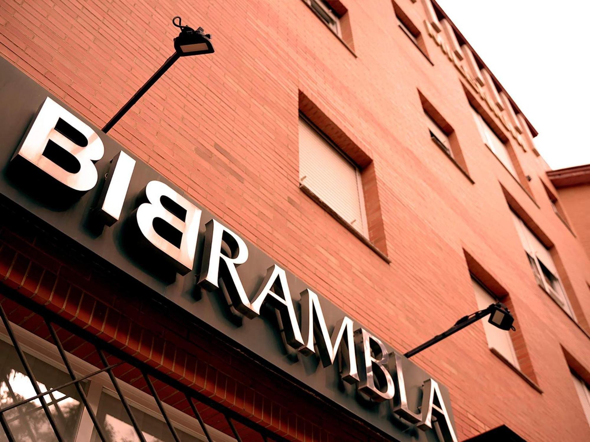 Apartamentos Vertice Bib Rambla Севилья Экстерьер фото