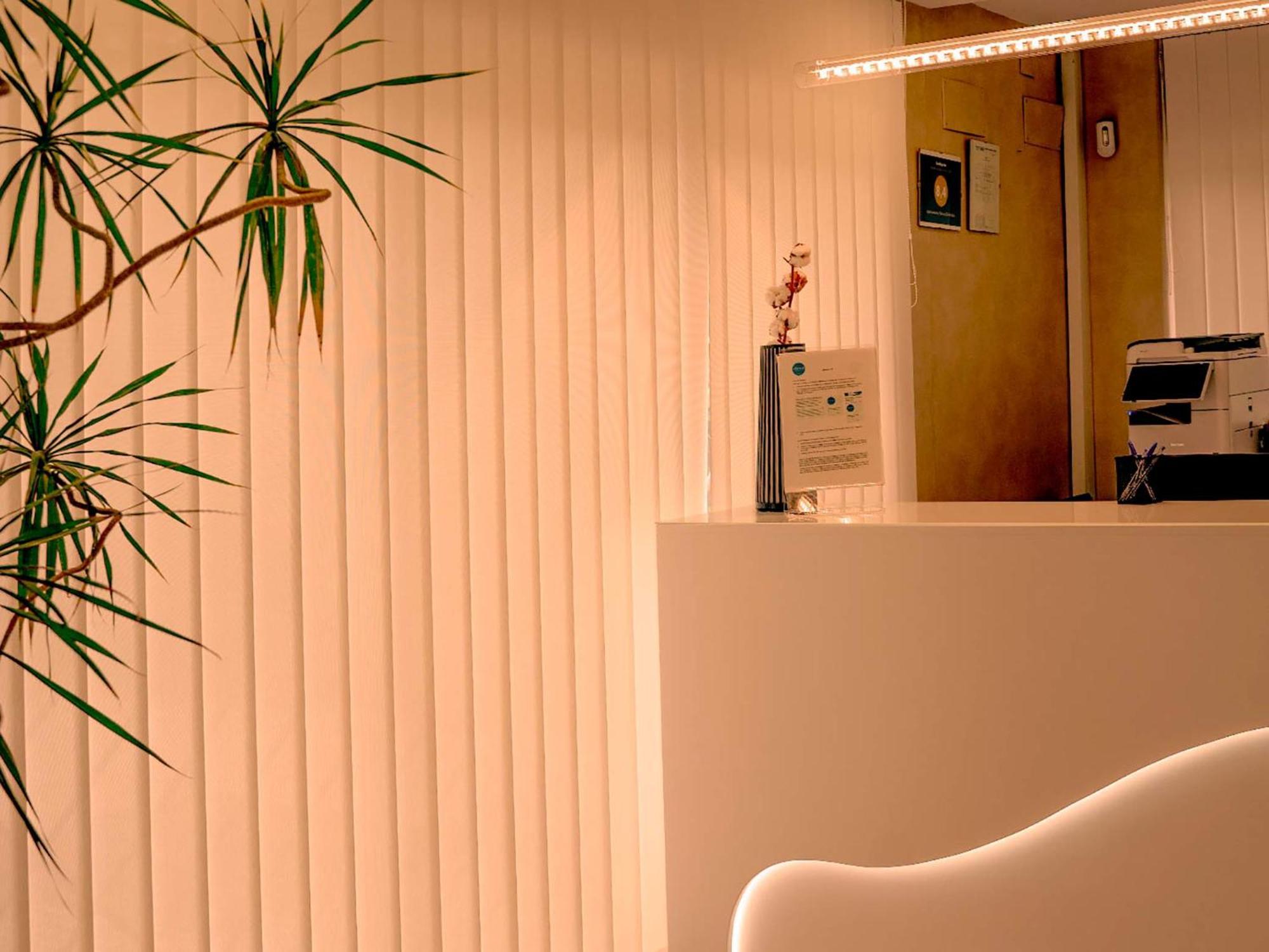 Apartamentos Vertice Bib Rambla Севилья Экстерьер фото