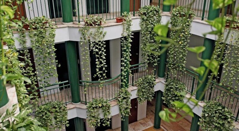 Apartamentos Vertice Bib Rambla Севилья Экстерьер фото