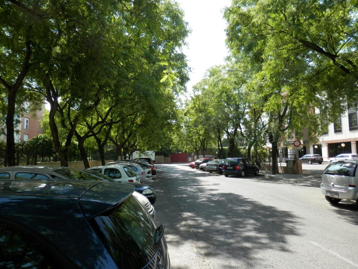Apartamentos Vertice Bib Rambla Севилья Экстерьер фото